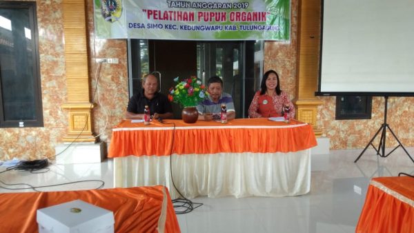 Pemerintah Desa Simo Gandeng Sahabat UMKM Tulungagung adakan Pelatihan membuat pupuk organik